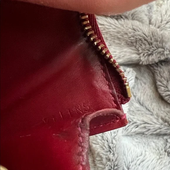 Louis Vuitton Cherry Red Patent Leather Pouch card holder keychain - Picture 6 of 8